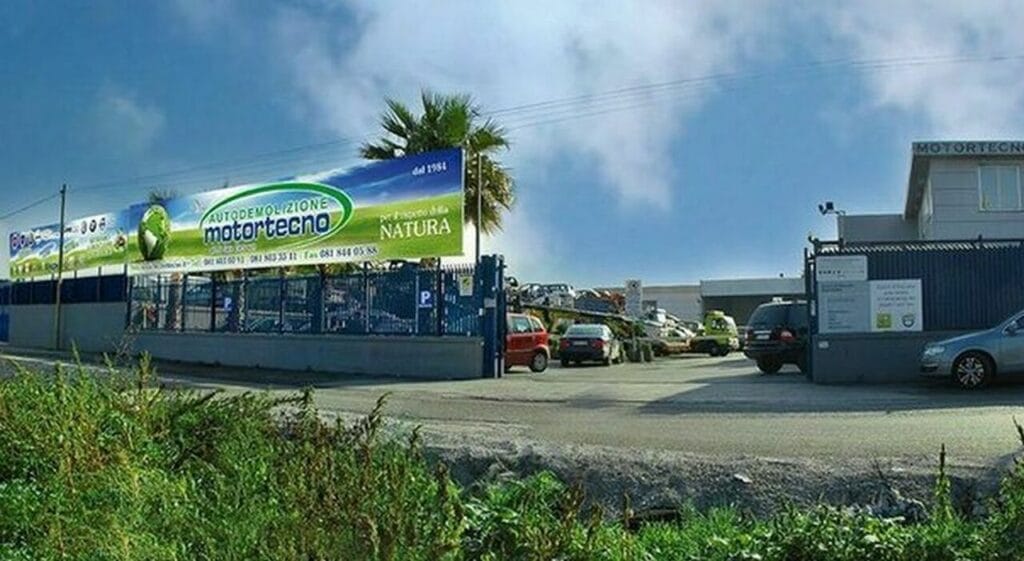 Incidente sul lavoro: un morto nell'esplosione in officina