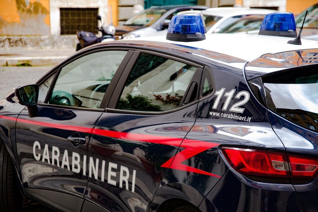 Auto senza assicurazione e patente scaduta: multa da 2000€