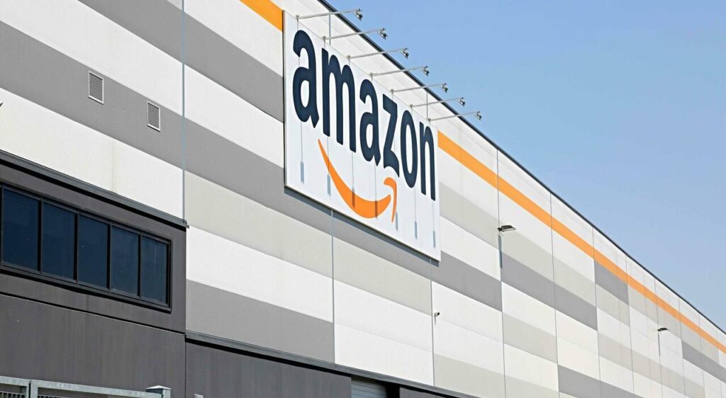 Amazon taglia 30.000 posti. Colpa dell'IA?