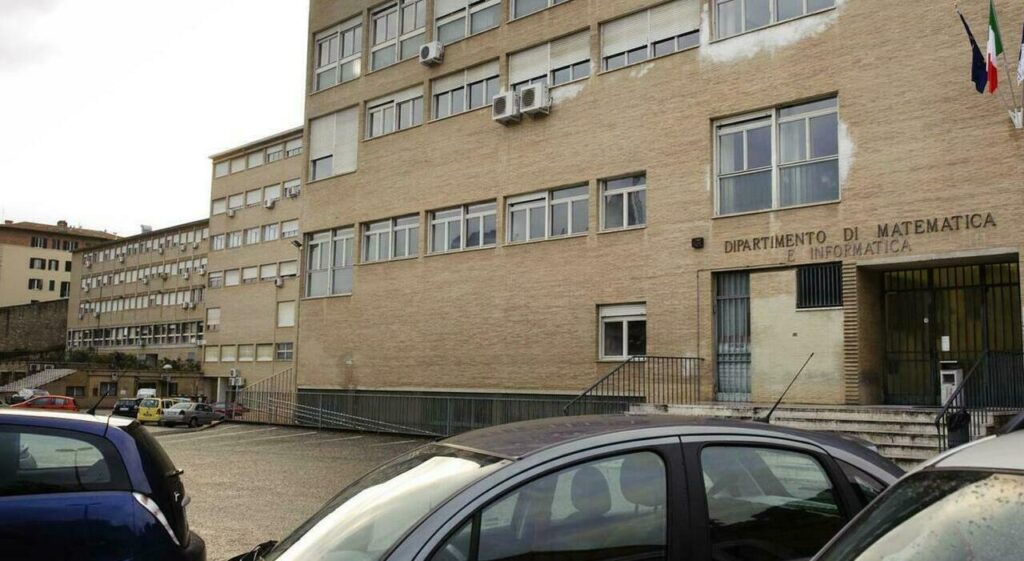 Rissa mortale nel parcheggio dell'Università di Perugia