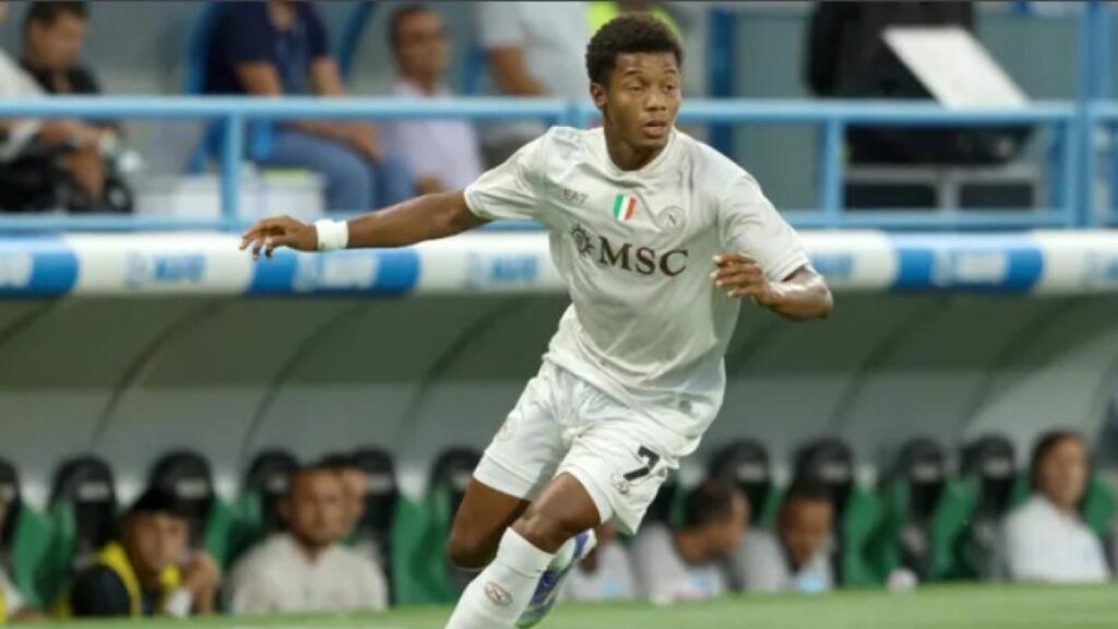 Il Napoli riparte dal Maradona con Meret e Hojlund fuori