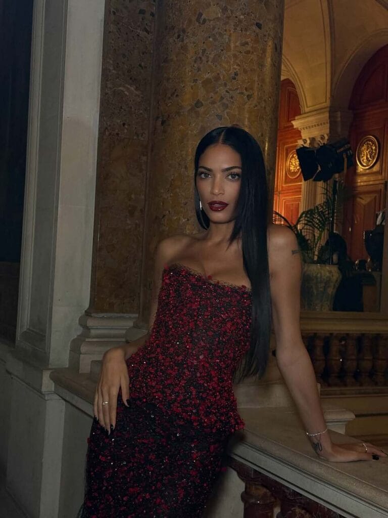 Rosso potente: il make-up trend dell'autunno 2025