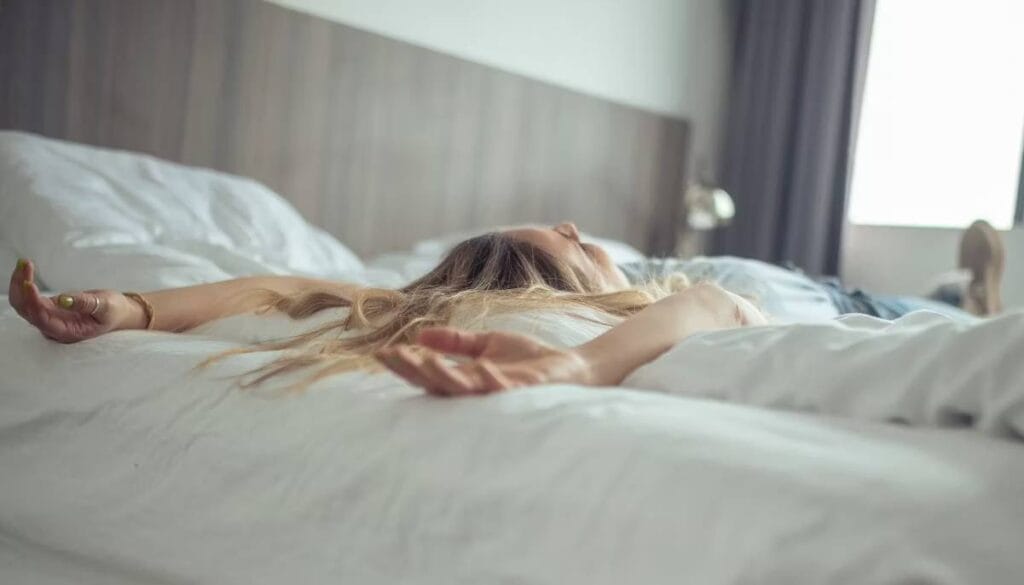 Scopri le cause nascoste delle tue notti bagnate di sudore