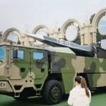 Scopri cos'è il missile cinese che cambia forma in volo